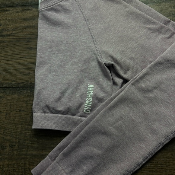 Gymshark Women's Lavender Long Sleeve Crop Top - Picture 4 of 7